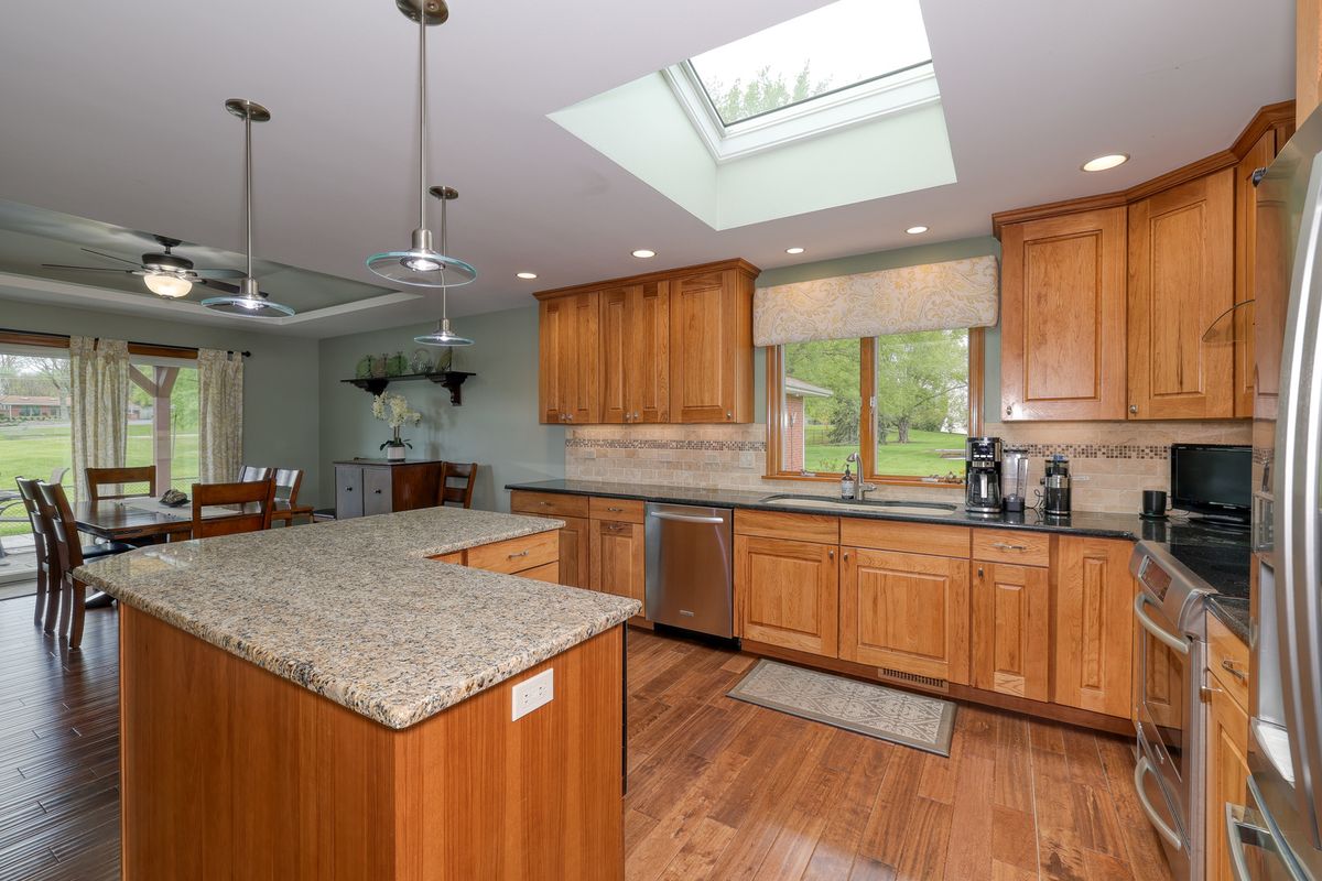 704 N First Street, Elburn, IL 60119