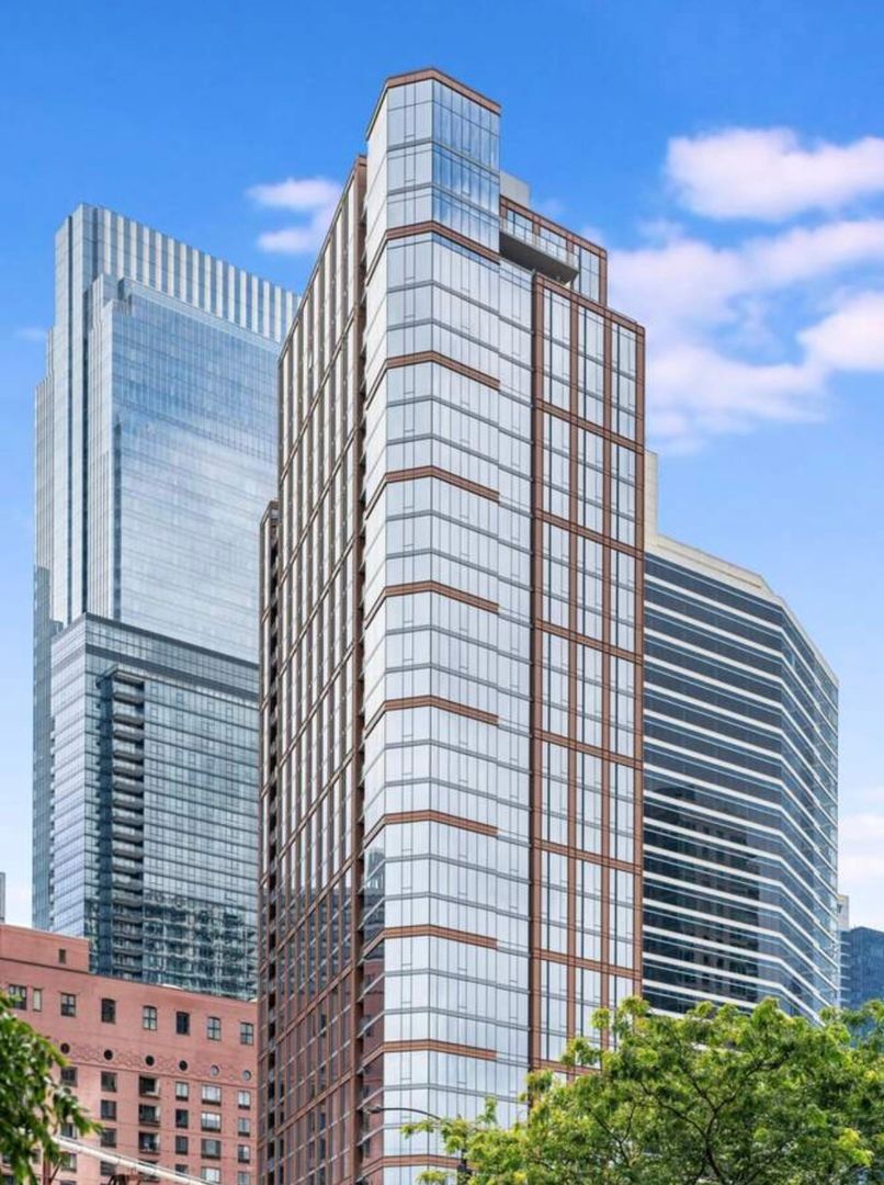 350 N Canal Street #3304 — Chicago, IL 60606
