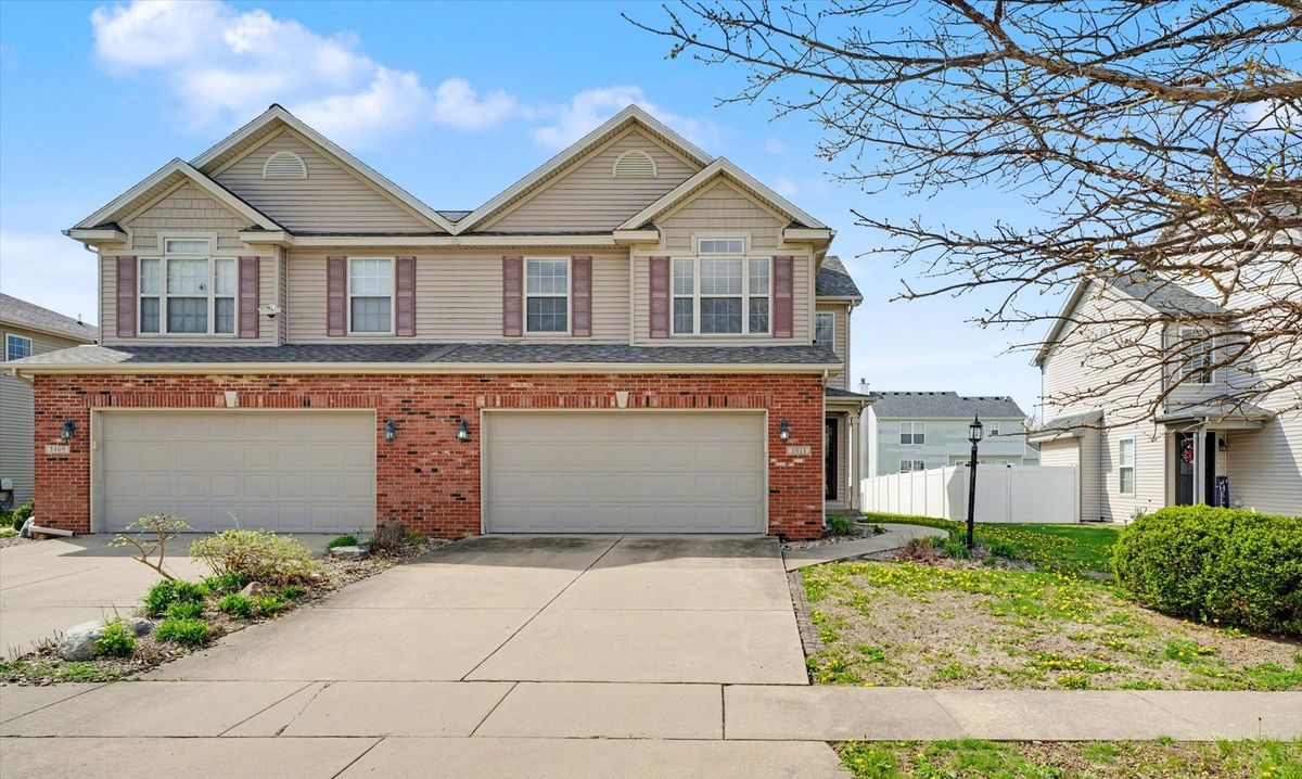 3911 SUMMER SAGE Court, Champaign, IL 61822