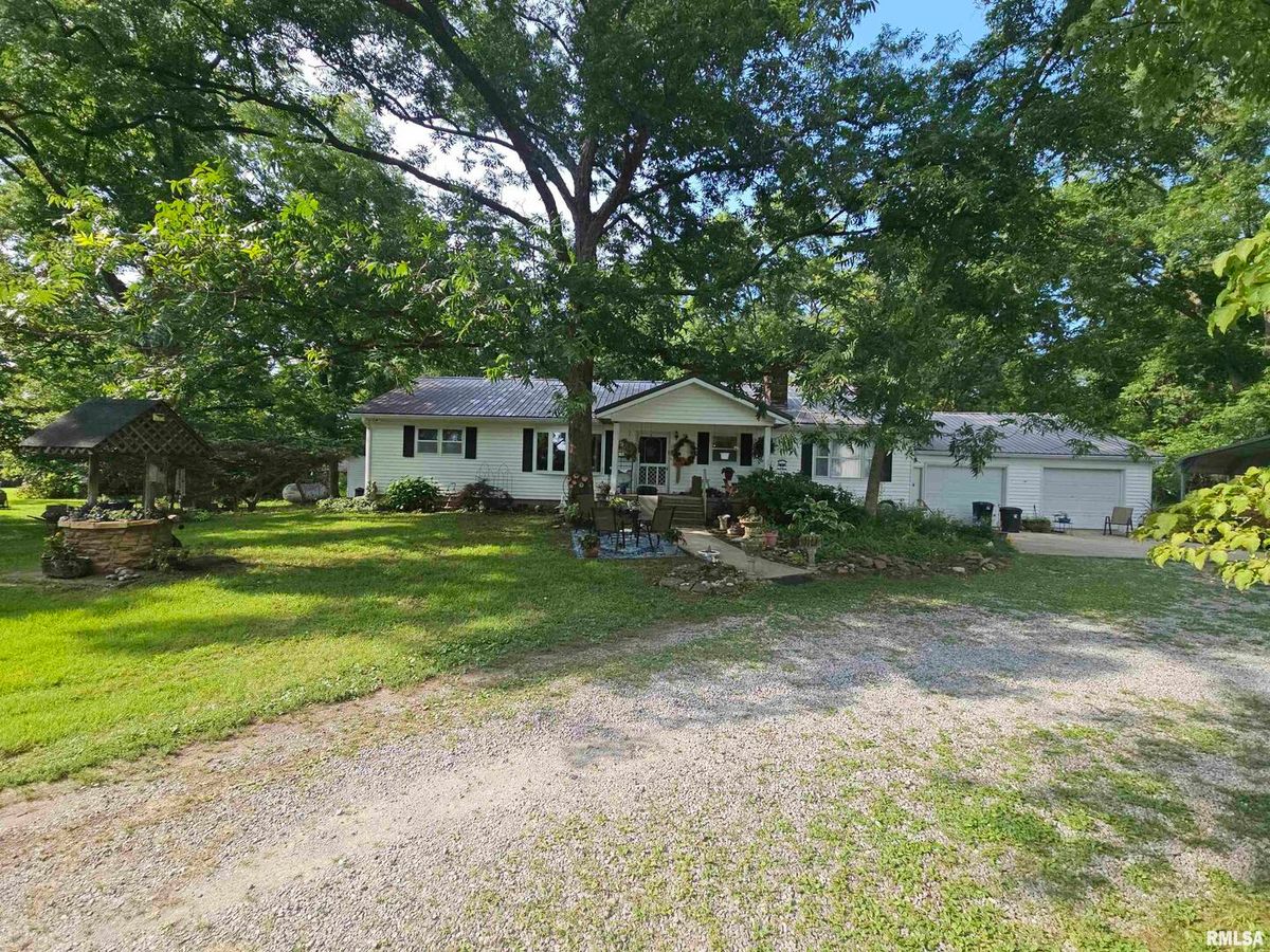 9758 Richview Road, Mt Vernon, IL 62864