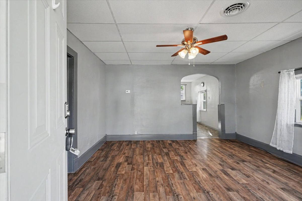 117 N Scott Street, Westville, IL 61883