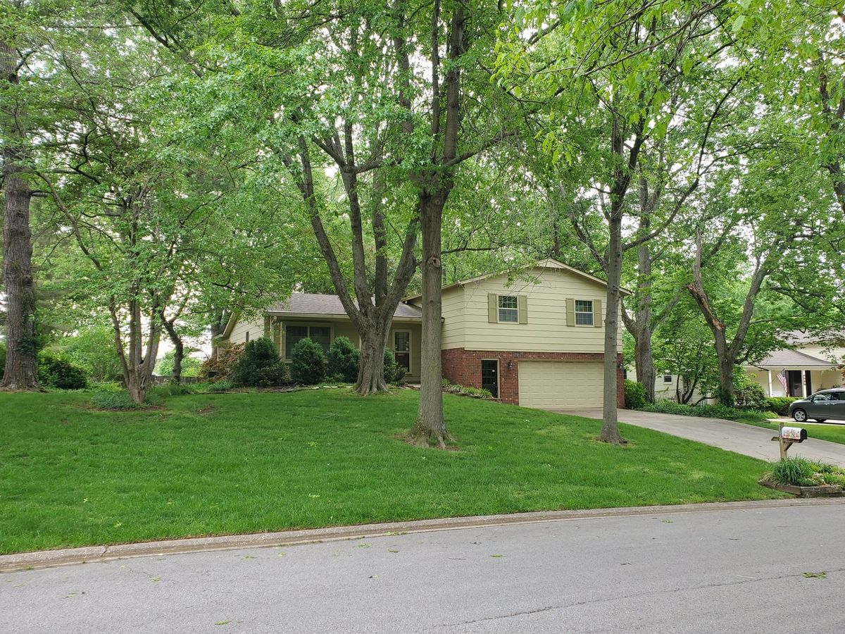 103 Lark Lane, Carbondale, IL 62901