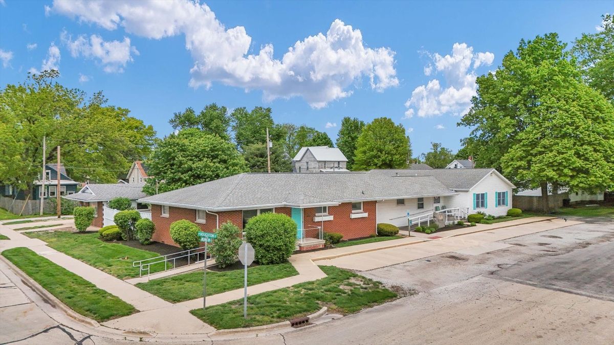 114 Houghton Street, Tuscola, IL 61953
