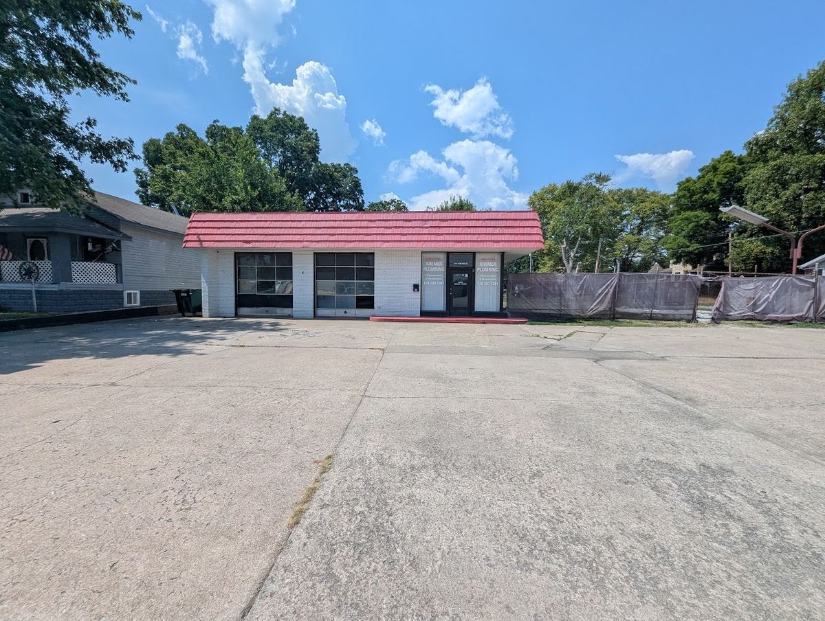 301 S Washington Street, Duquoin, IL 62832