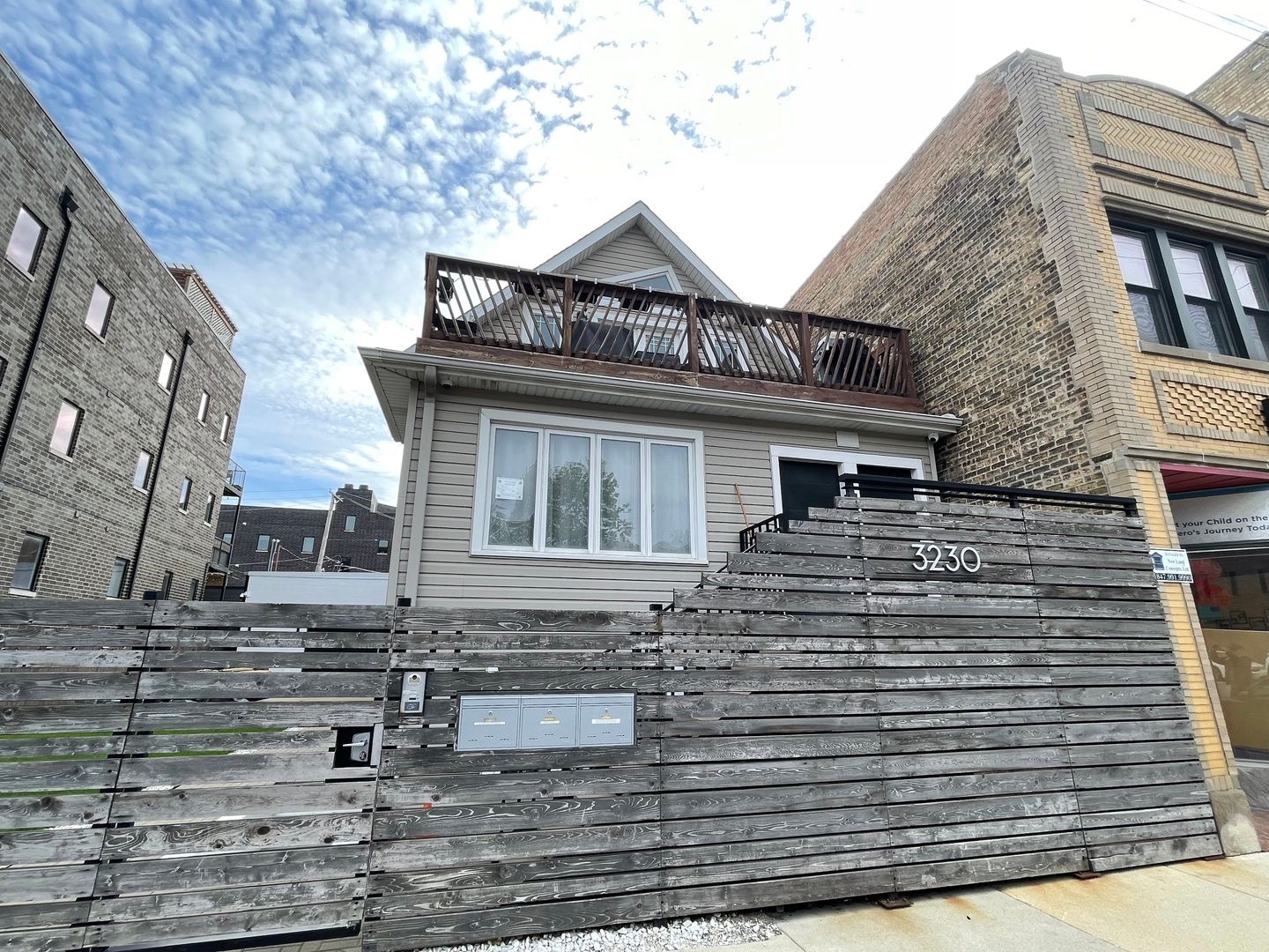 3230 N Elston Avenue #1 — Chicago, IL 60618