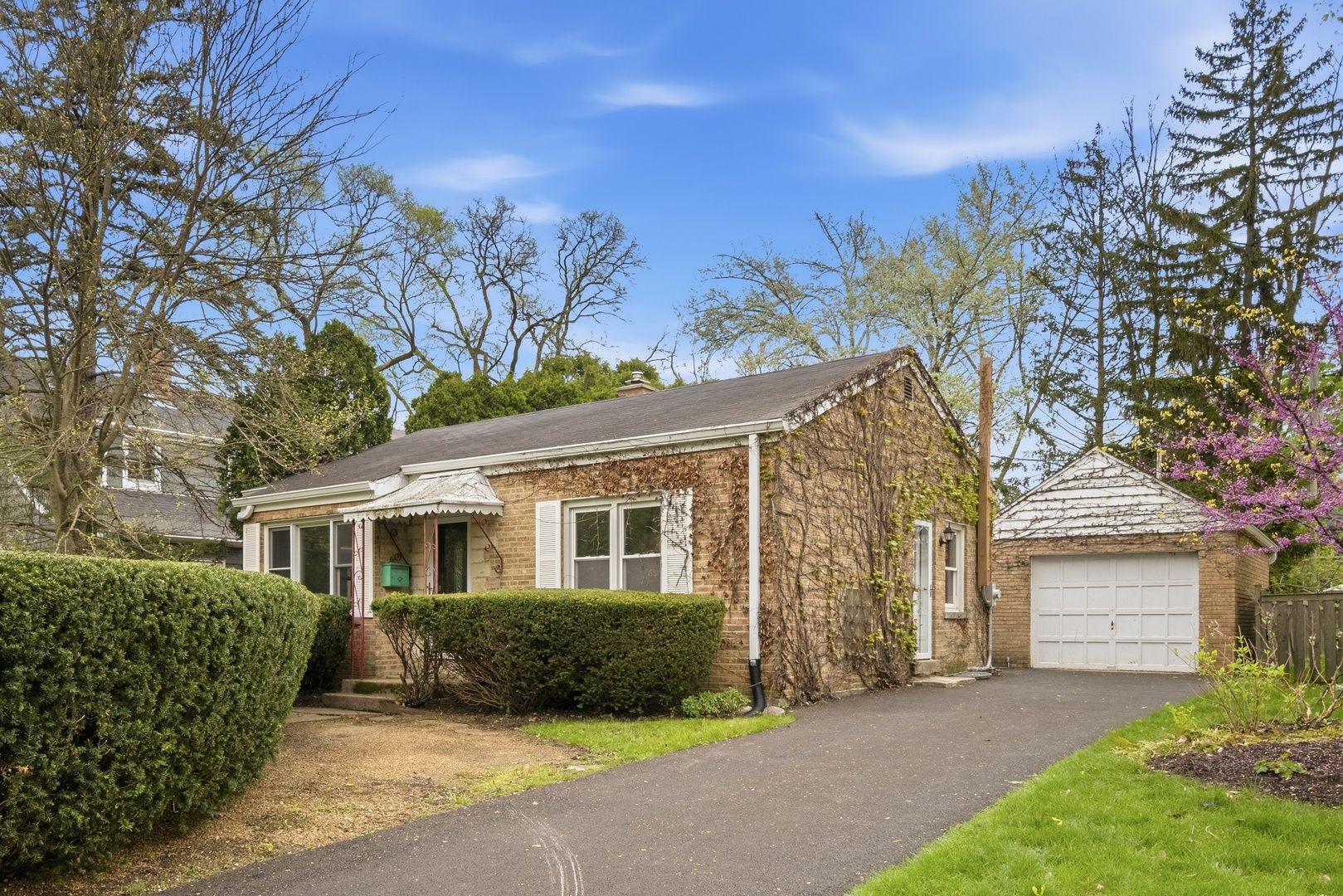 1825 Beverly Place — Highland Park, IL 60035