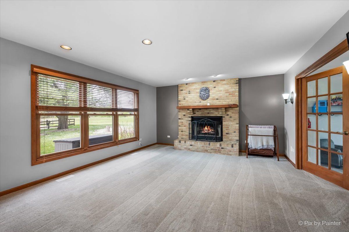 10506 Arabian Trail, Woodstock, IL 60098