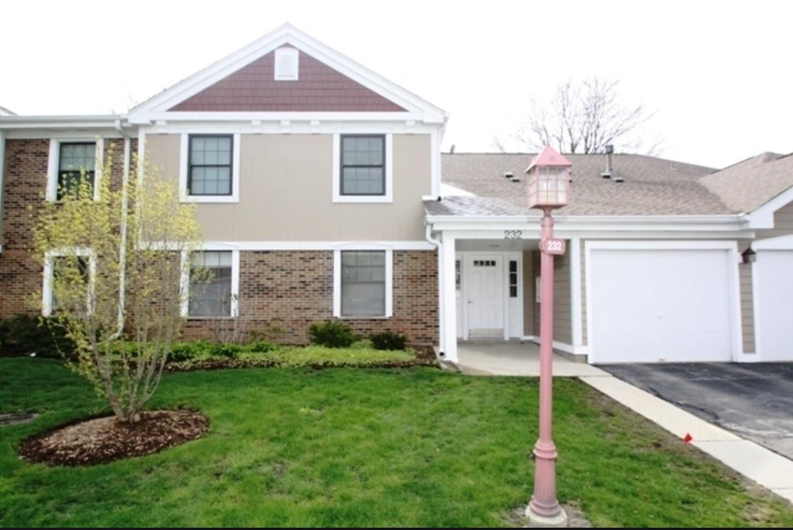232 Driftwood Lane #C1 — Schaumburg, IL 60193
