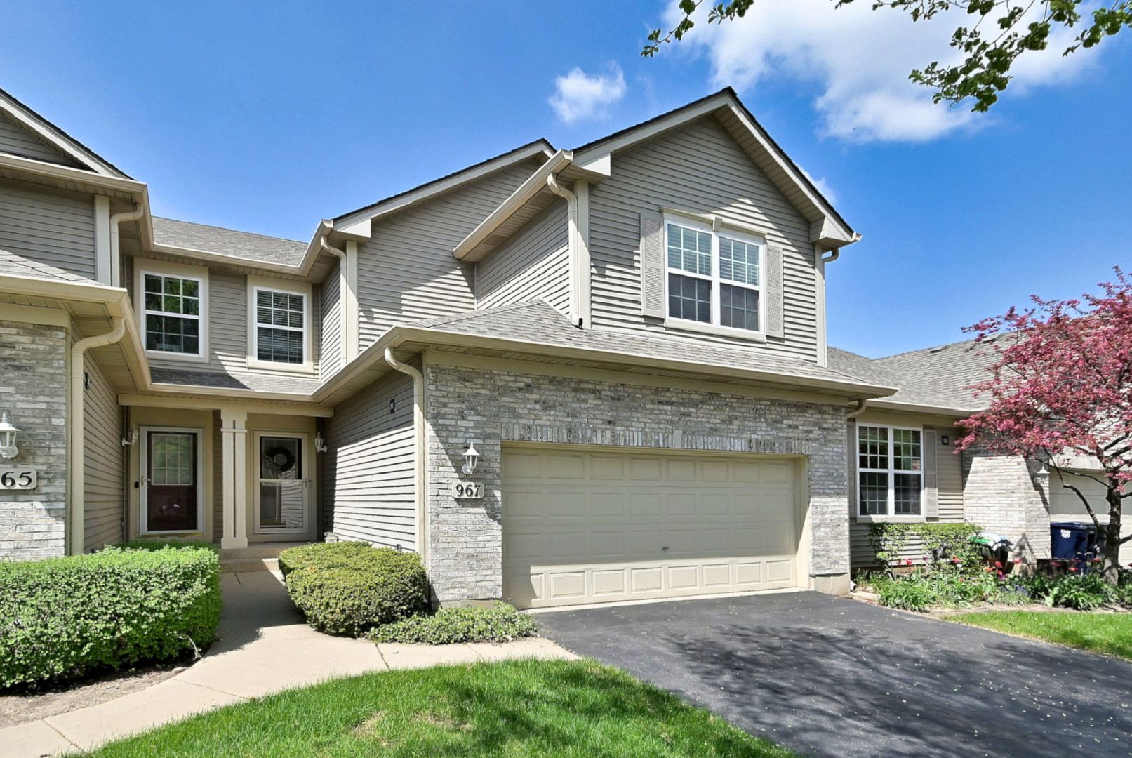 967 Oak Ridge Boulevard — Elgin, IL 60120