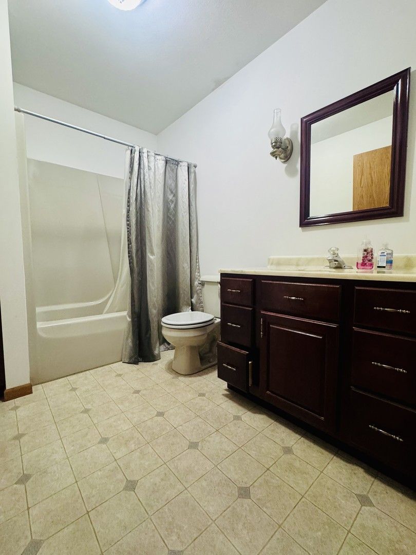 1380 1789th Road, Streator, IL 61364