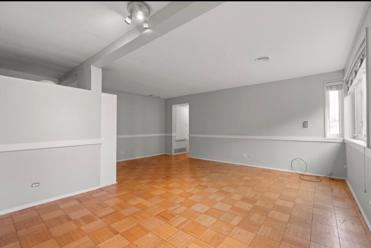 7206 Oak Avenue #2SE, River Forest, IL 60305