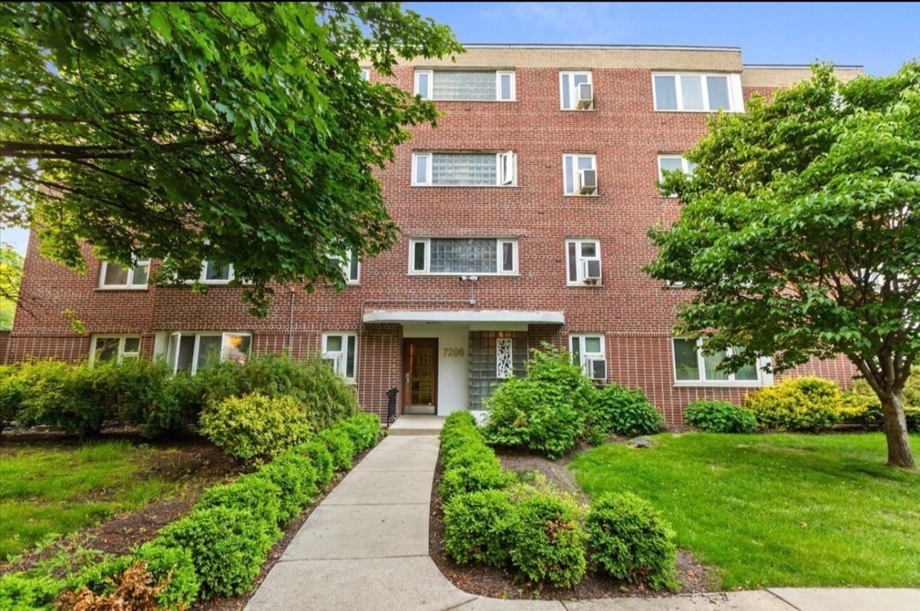 7206 Oak Avenue #2SE — River Forest, IL 60305
