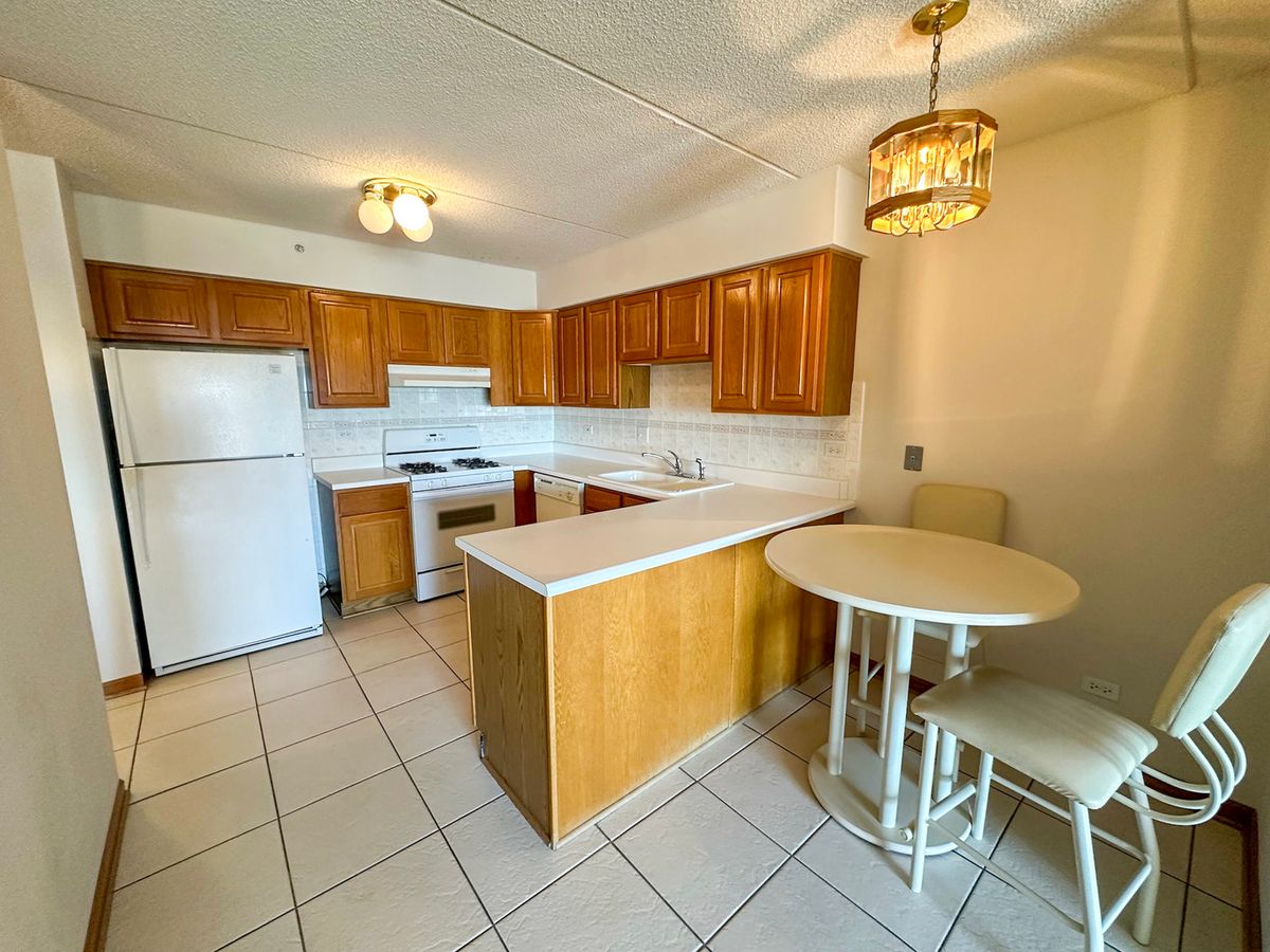 4700 Harlem Avenue, Harwood Heights, IL 60706