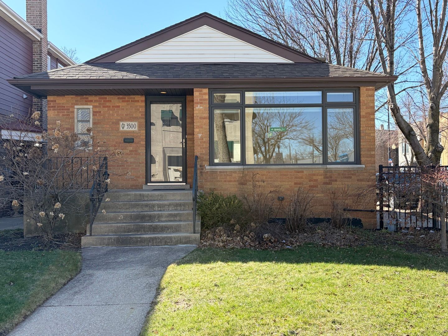 3500 S Lowe Avenue — Chicago, IL 60609