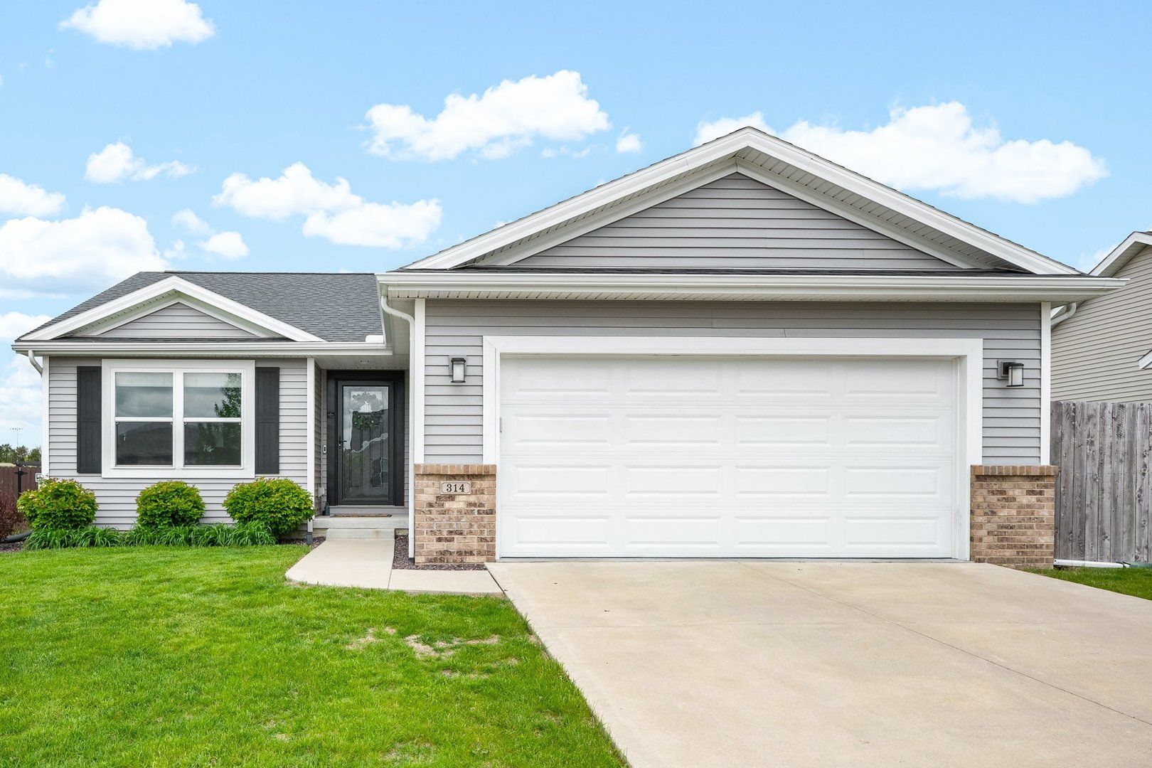 314 Bobwhite Way — Normal, IL 61761