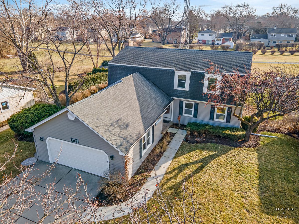 669 Carpenter Drive, Palatine, IL 60074