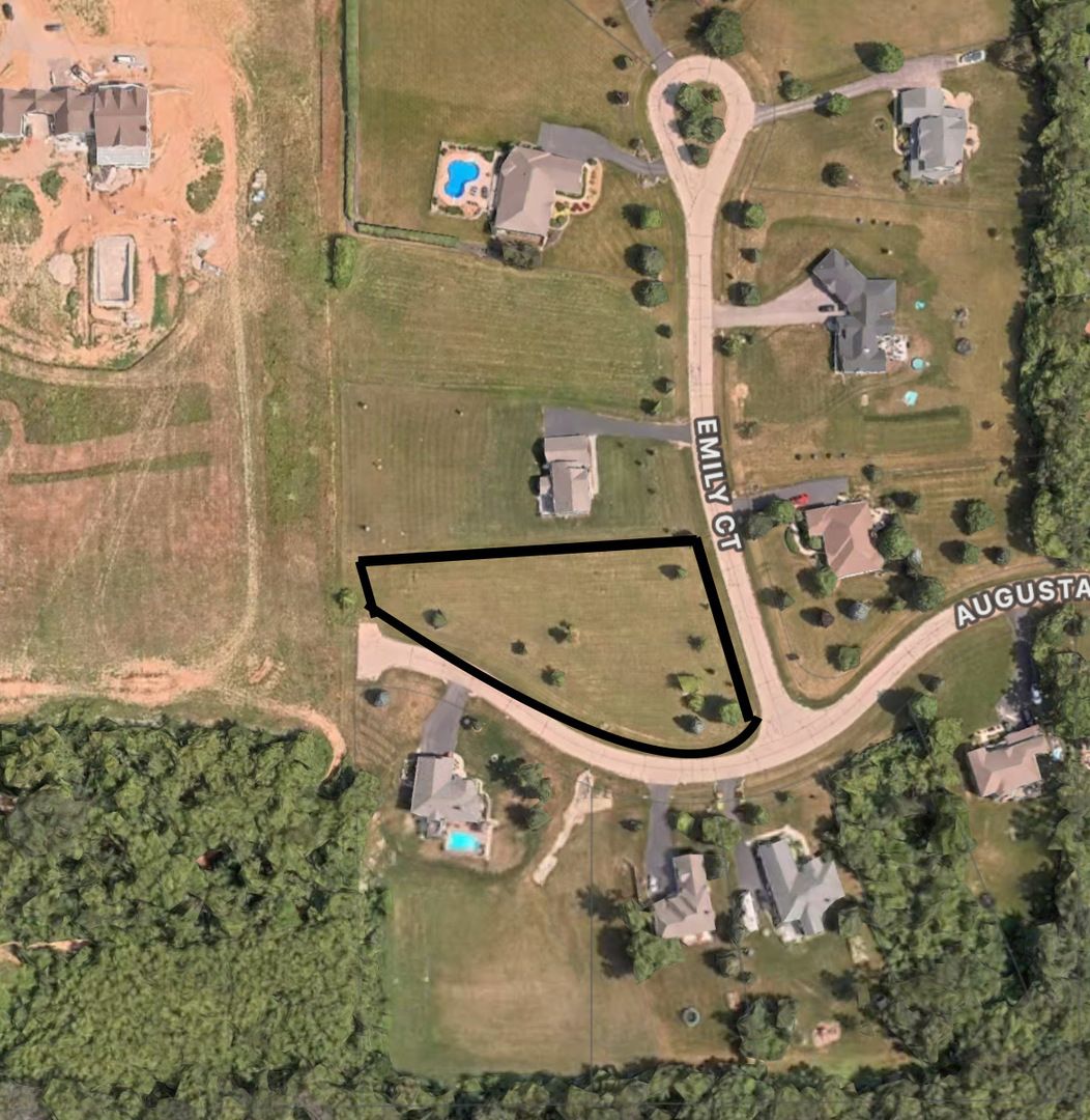 11601 Emily Court — Spring Grove, IL 60081