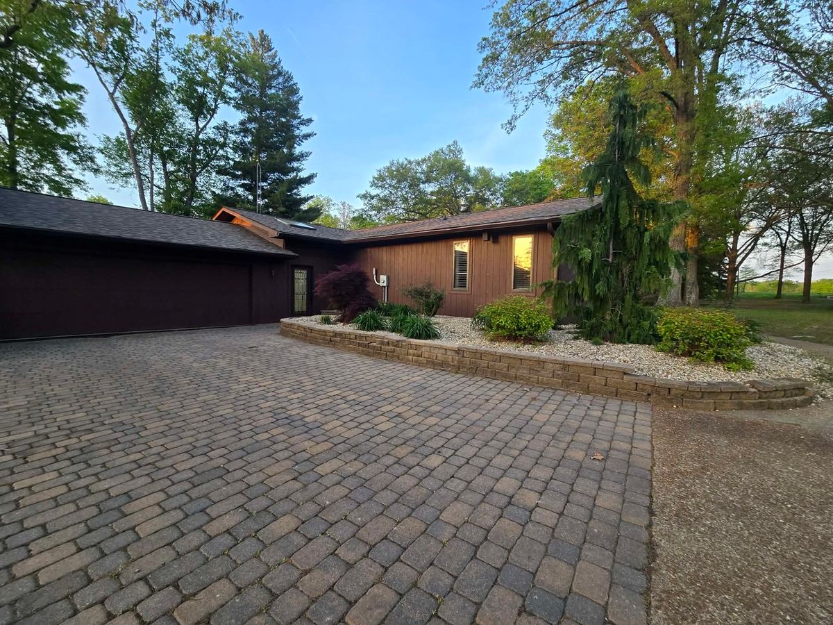 17647 N Old Centralia Lane, Mt Vernon, IL 62864