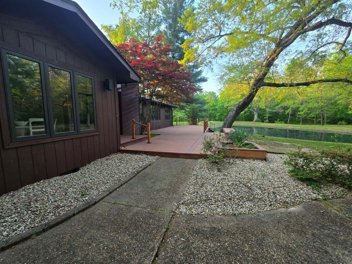 17647 N Old Centralia Lane, Mt Vernon, IL 62864