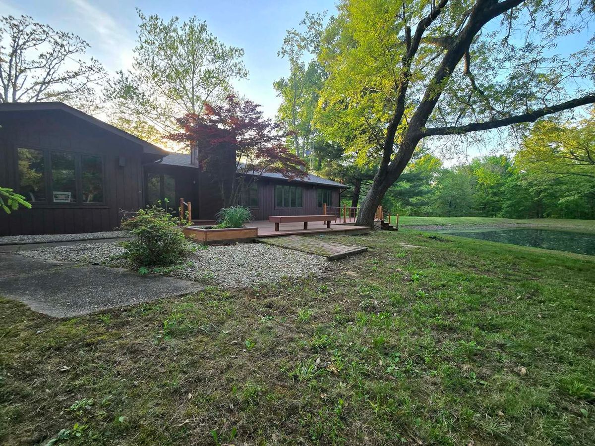 17647 Old Centralia Lane, Mt Vernon, IL 62864