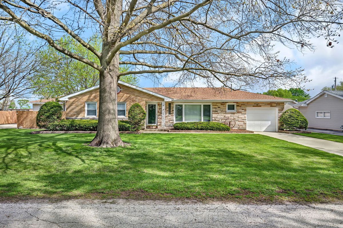 1010 Harmony Avenue, Mazon, IL 60444