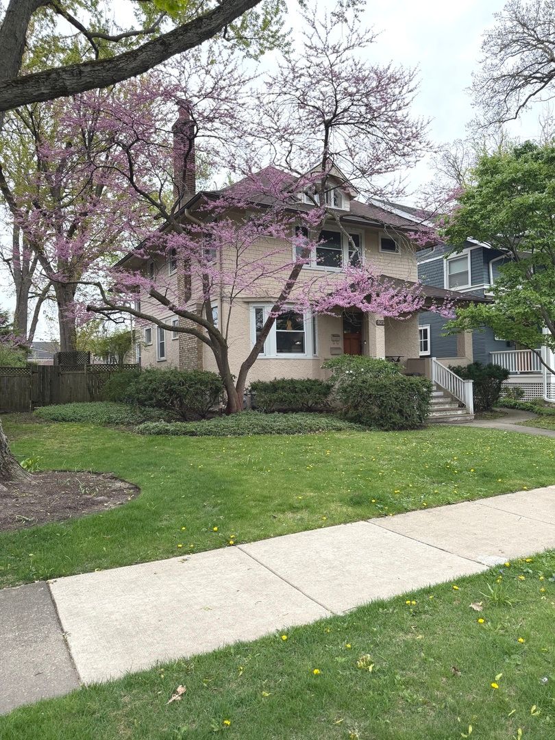 925 Greenleaf Avenue, Wilmette, IL 60091