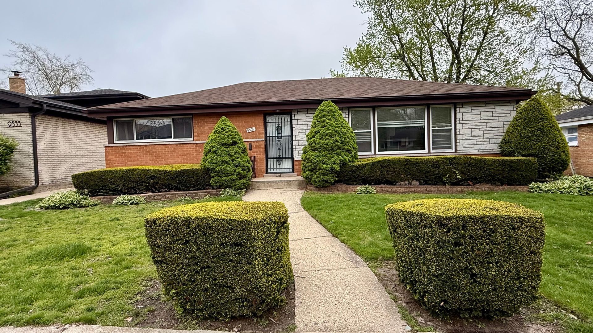 9527 Lowell Avenue — Skokie, IL 60076