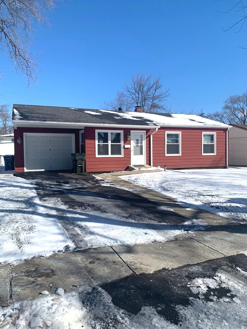 1672 Evergreen Avenue — Hanover Park, IL 60133