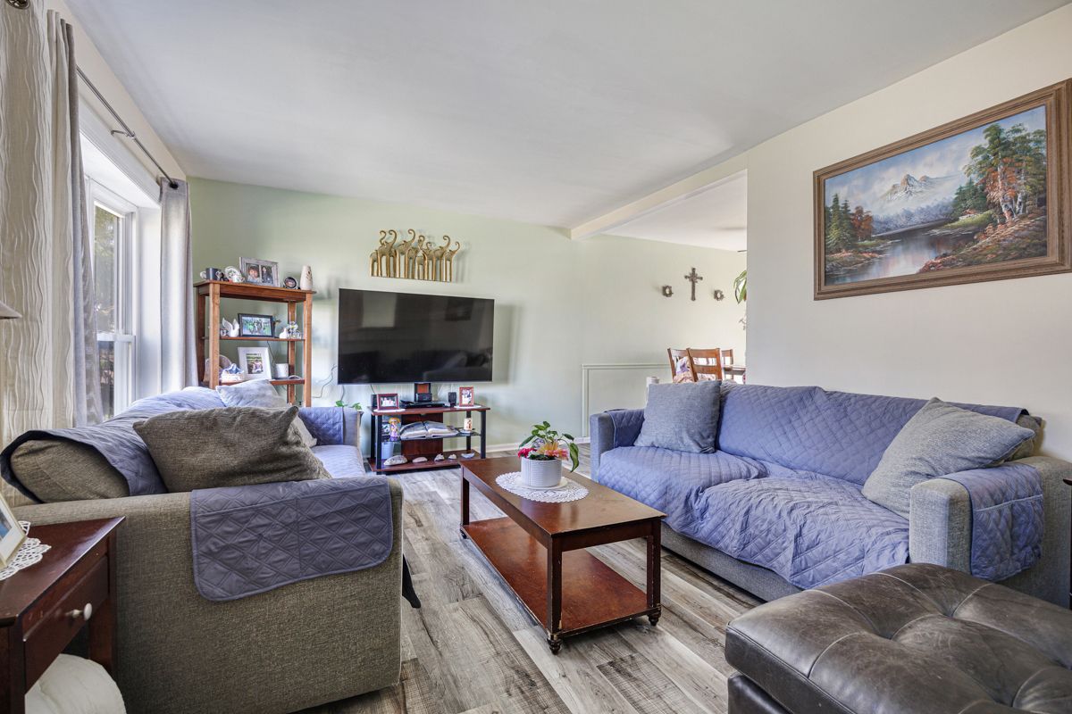 4096 Quincy Court, Streamwood, IL 60107