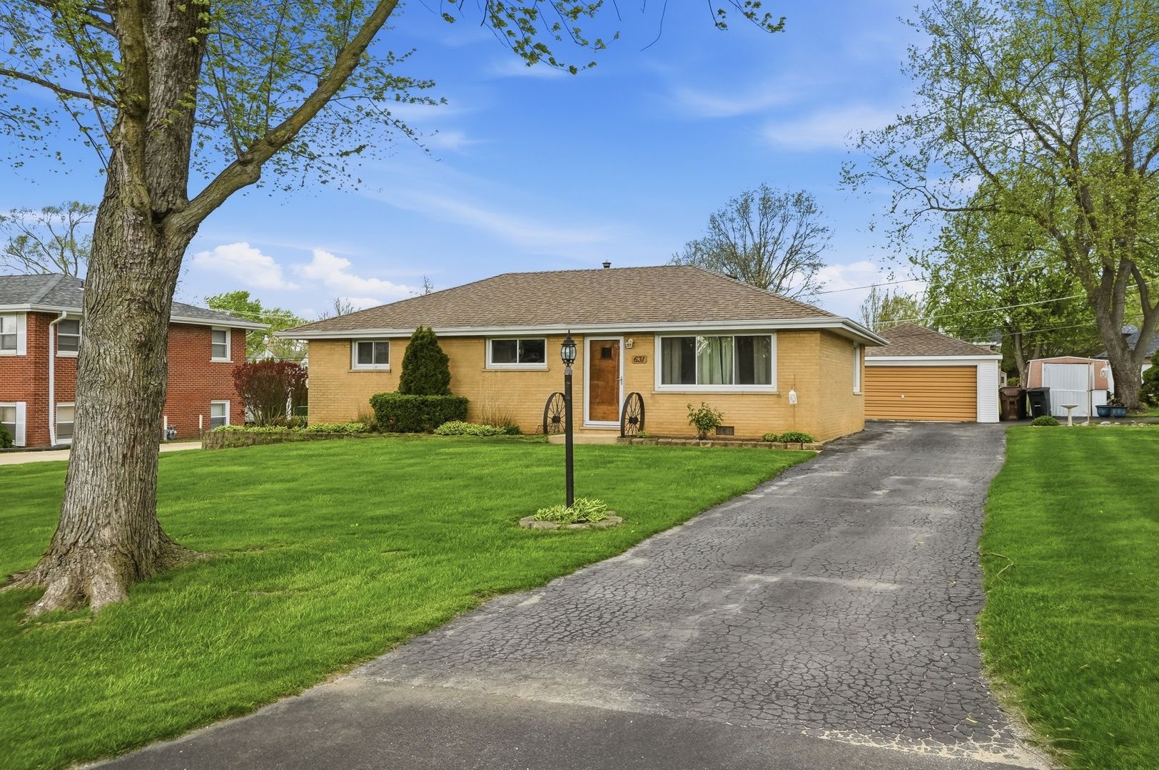 631 Pasadena Avenue — Beecher, IL 60401