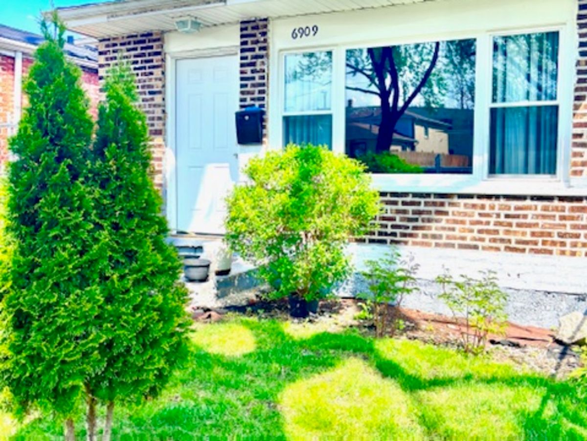 6909 Ada Street, Chicago, IL 60636