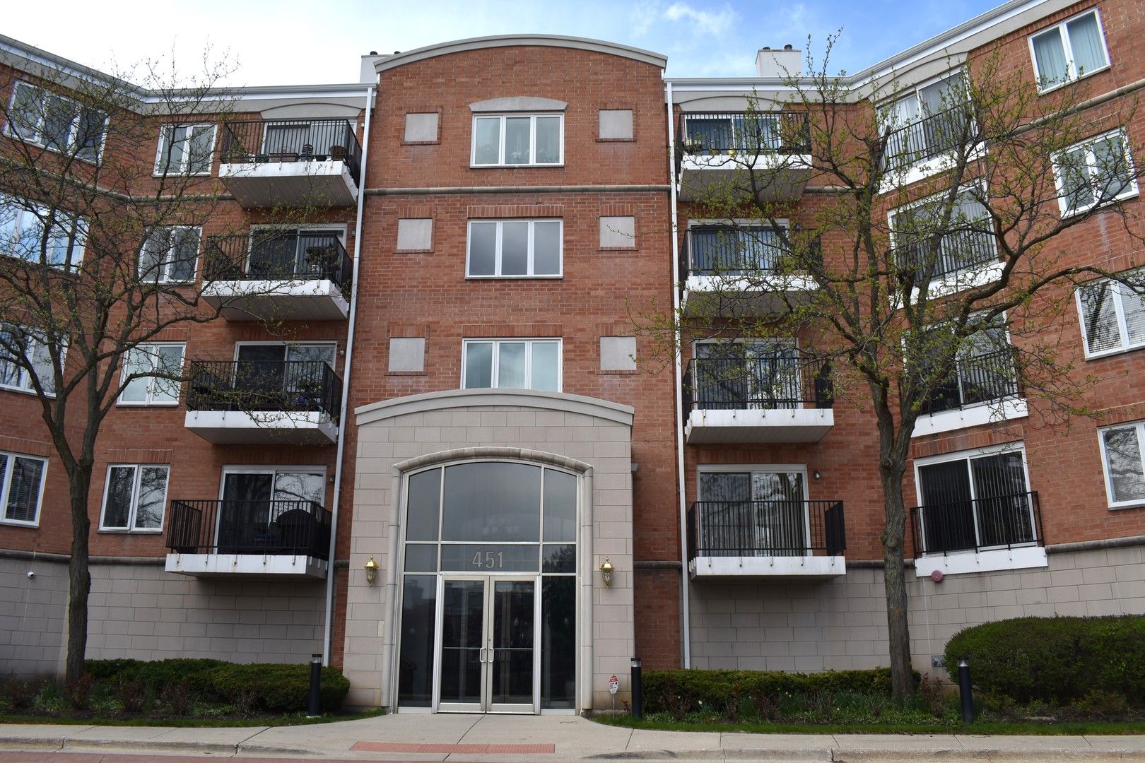 451 TOWN PLACE Circle #307 — Buffalo Grove, IL 60089