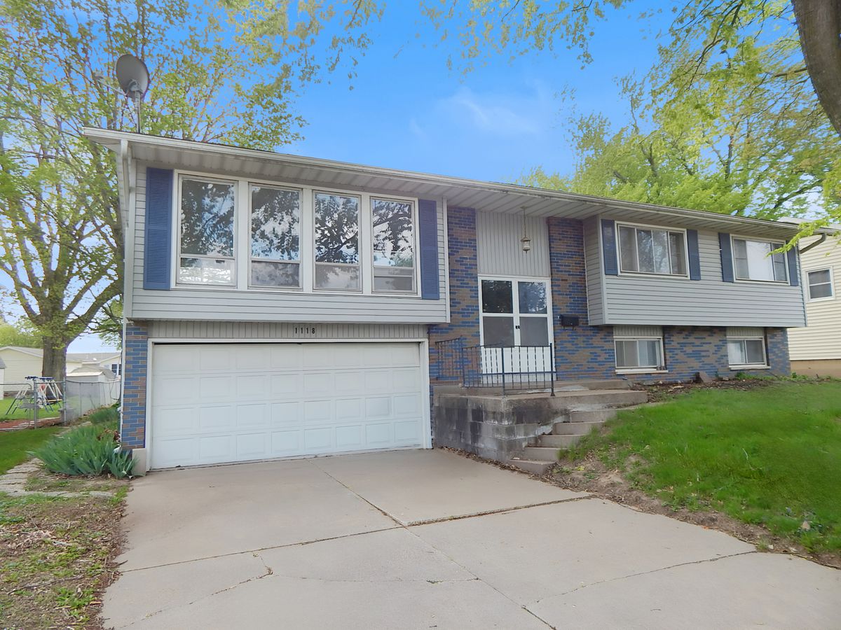 1118 13TH Street, Clinton, IA 52732