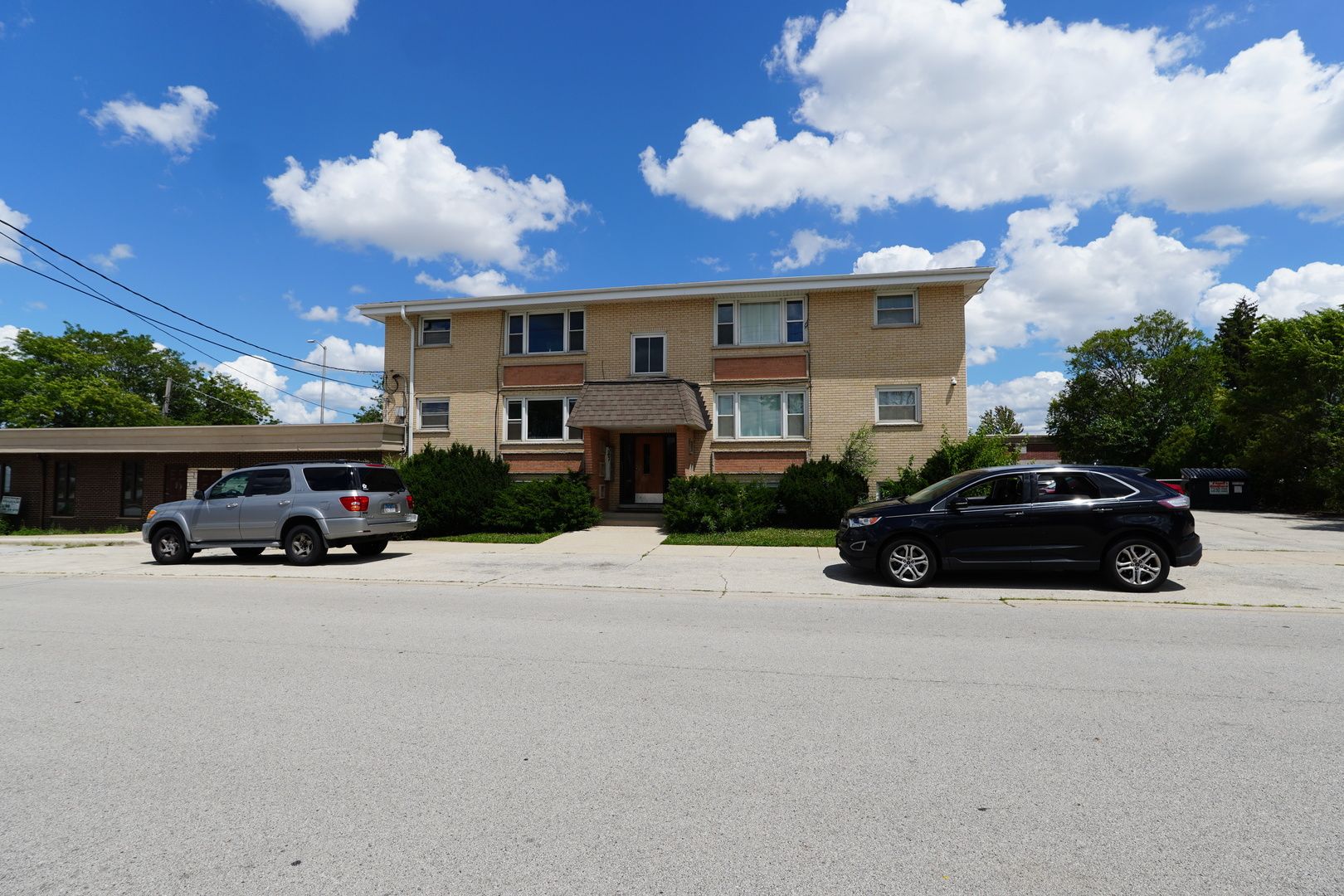 347 Dalewood Avenue #5 — Wood Dale, IL 60191