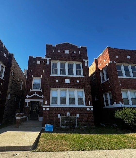 7940 S Marshfield Avenue — Chicago, IL 60620