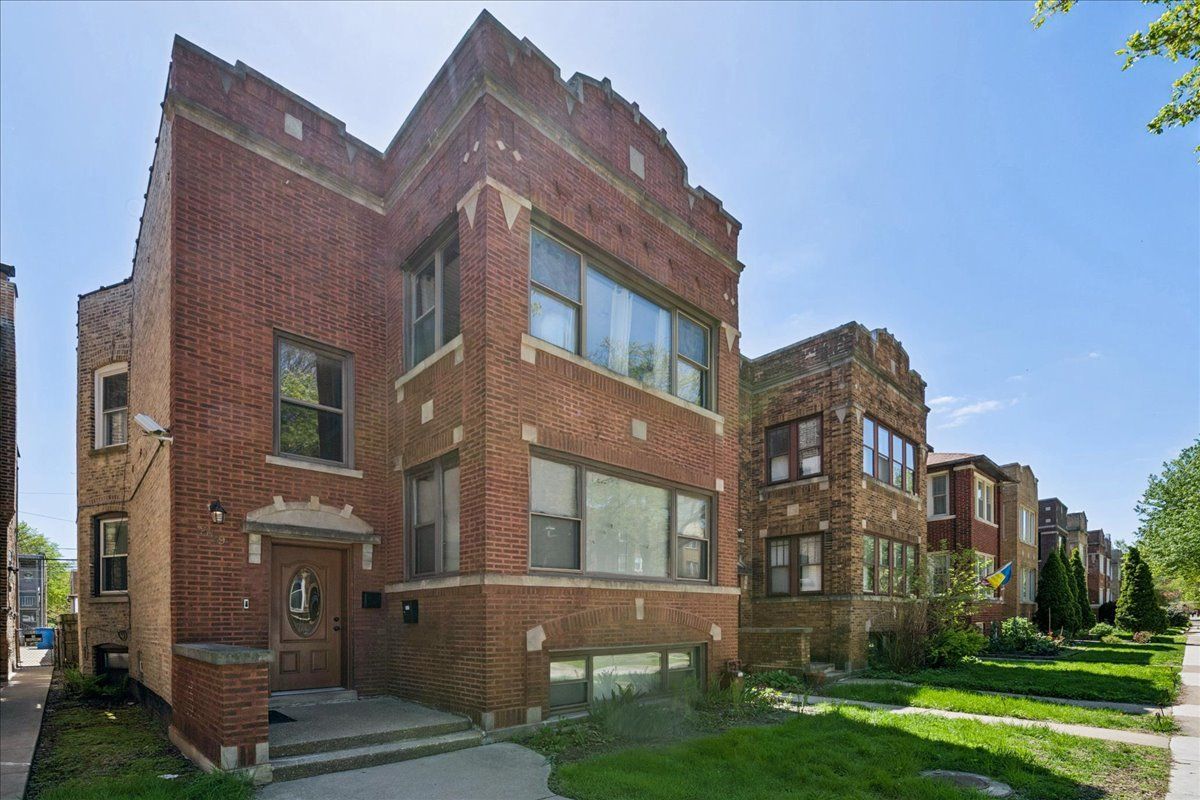 2629 Winnemac Avenue, Chicago, IL 60625