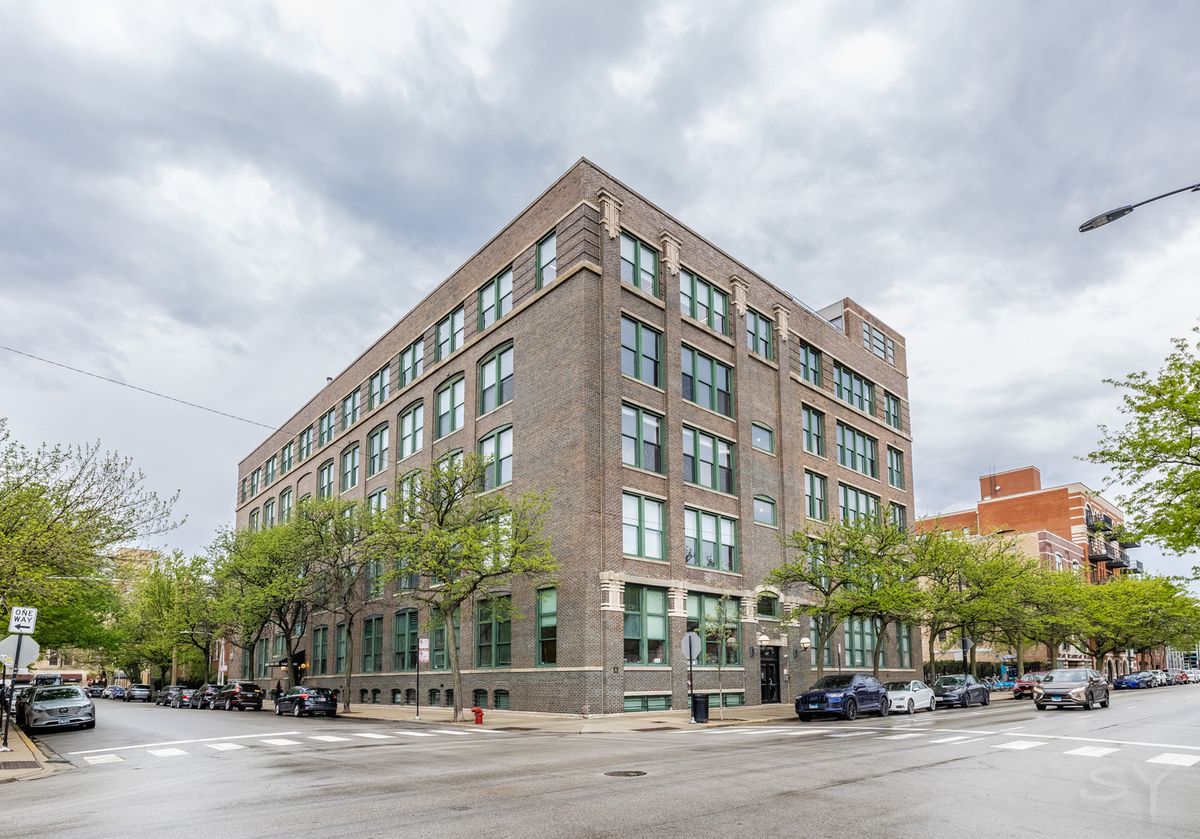 1327 Washington Boulevard, Chicago, IL 60607