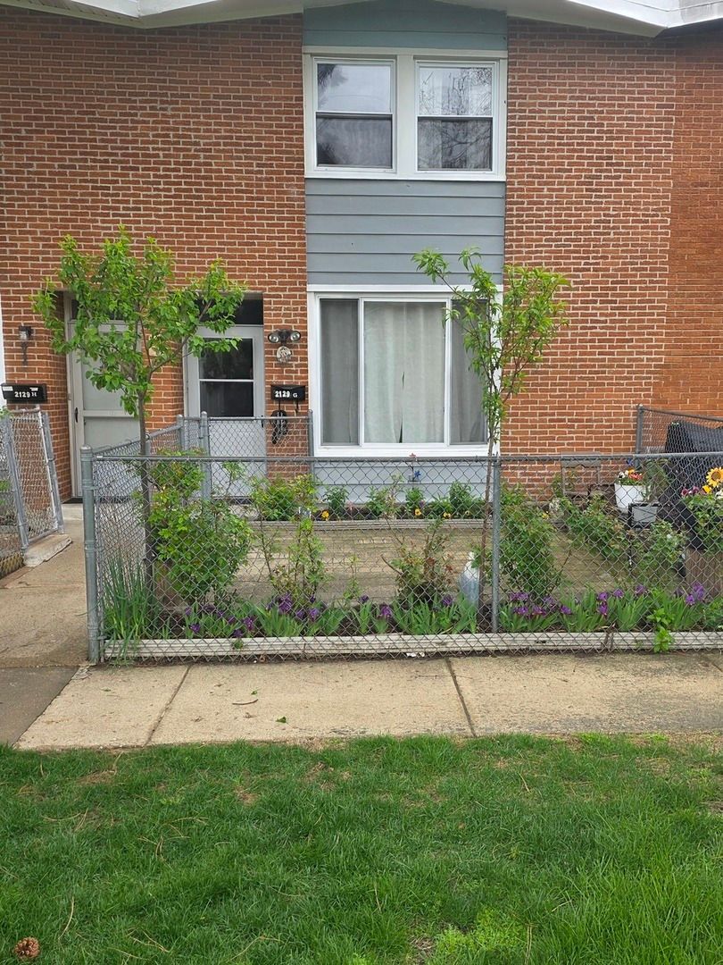 2129 Ash Street, Des Plaines, IL 60018