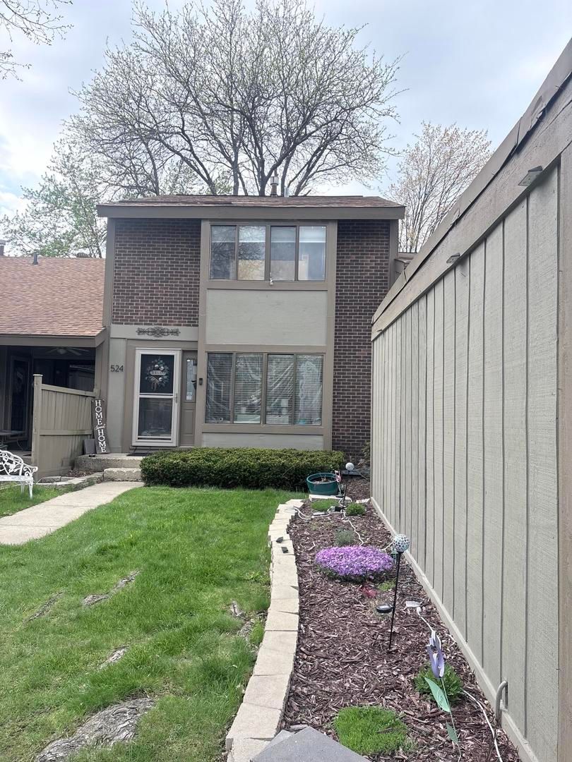 524 Yosemite Court — Roselle, IL 60172