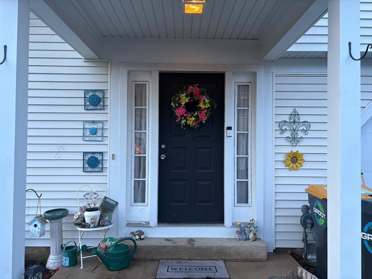 511 East Avenue, Streamwood, IL 60107