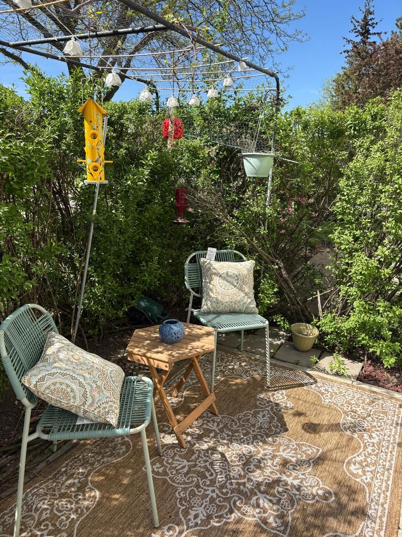 511 East Avenue, Streamwood, IL 60107