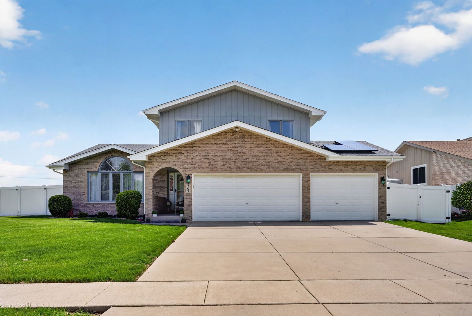 702 Longwood Court — Minooka, IL 60447