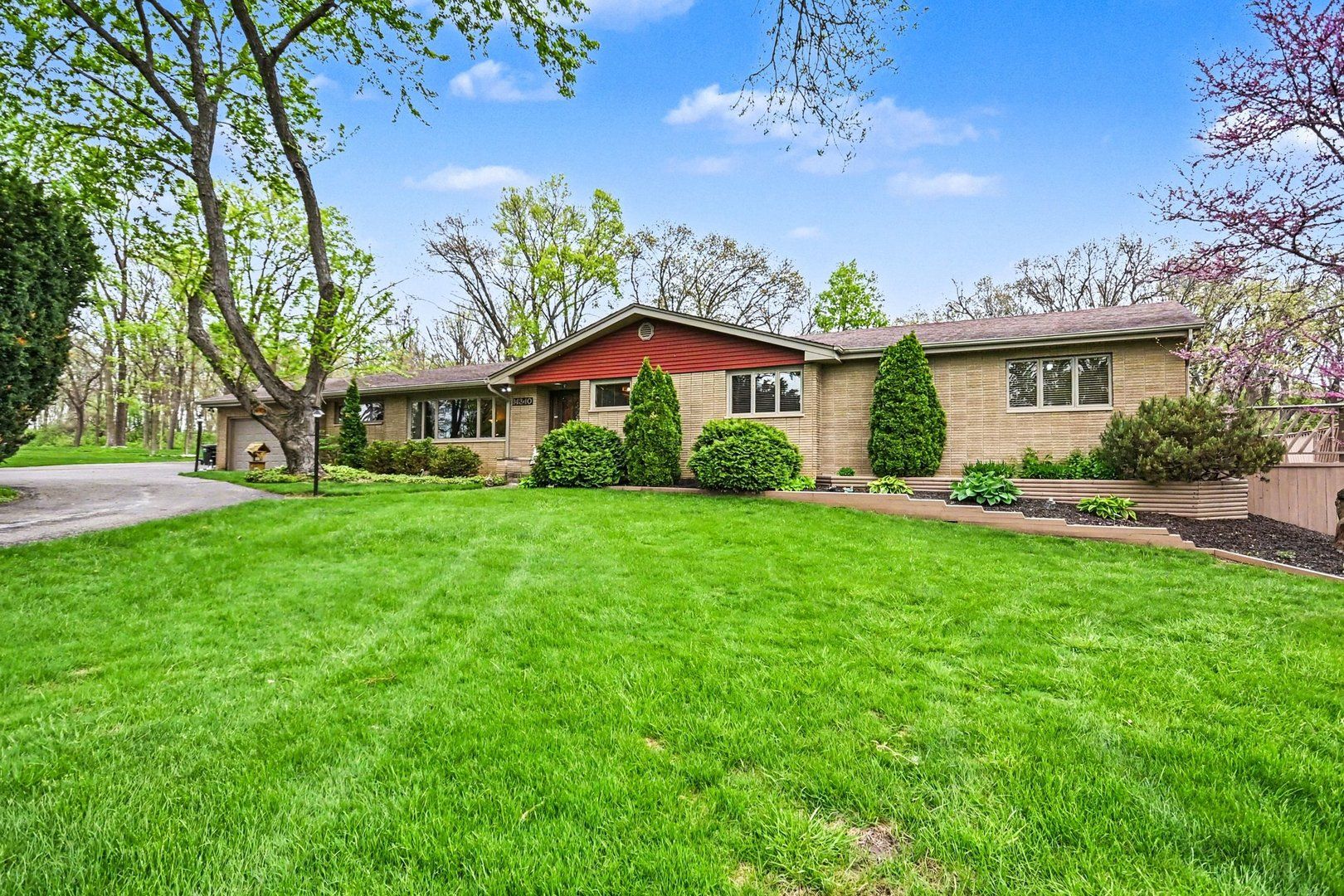 14340 W Bruce Road — Homer Glen, IL 60491