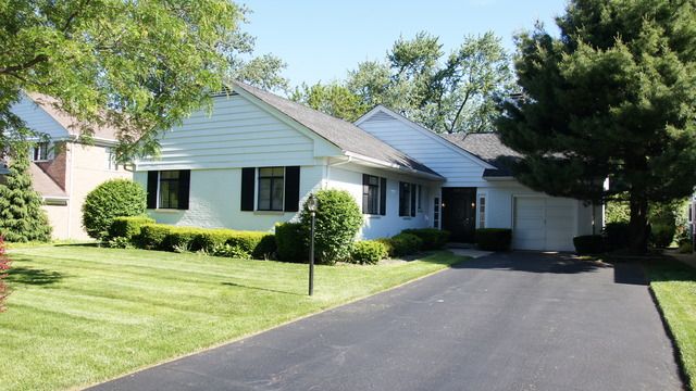 460 HIGHCREST Drive — Wilmette, IL 60091