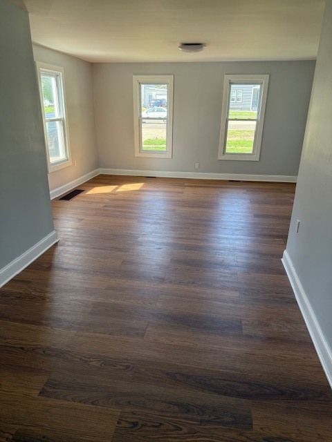 209 E Farnham Street, Sheffield, IL 61361