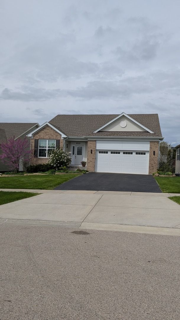 410 Mahogany Drive, Algonquin, IL 60102