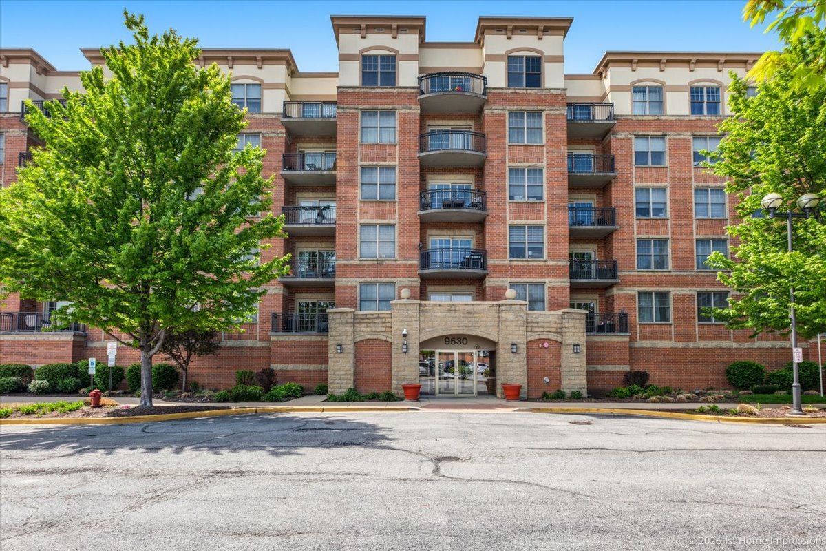 9530 Cook Avenue, Oak Lawn, IL 60453