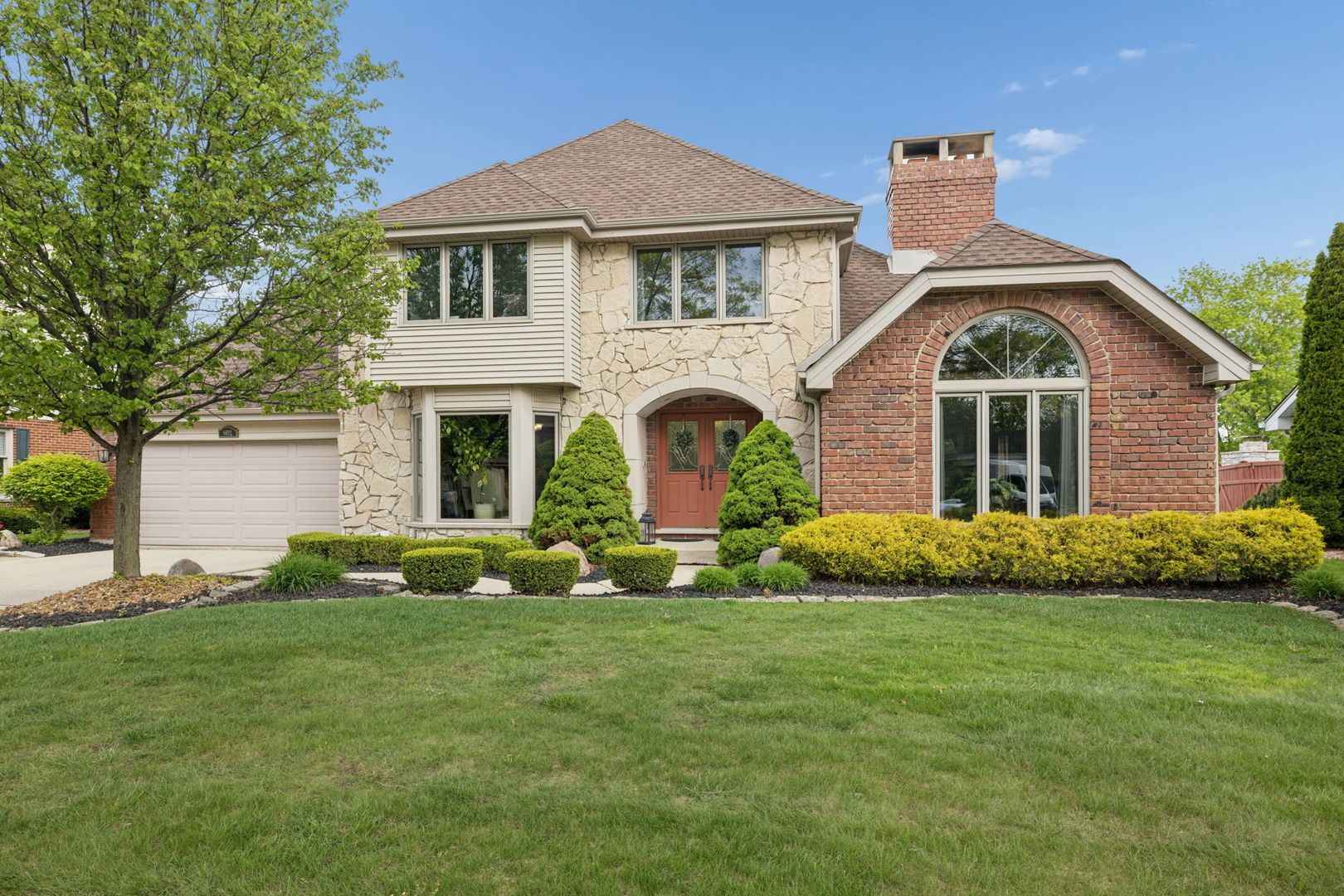 8692 Flint Lane — Orland Park, IL 60462