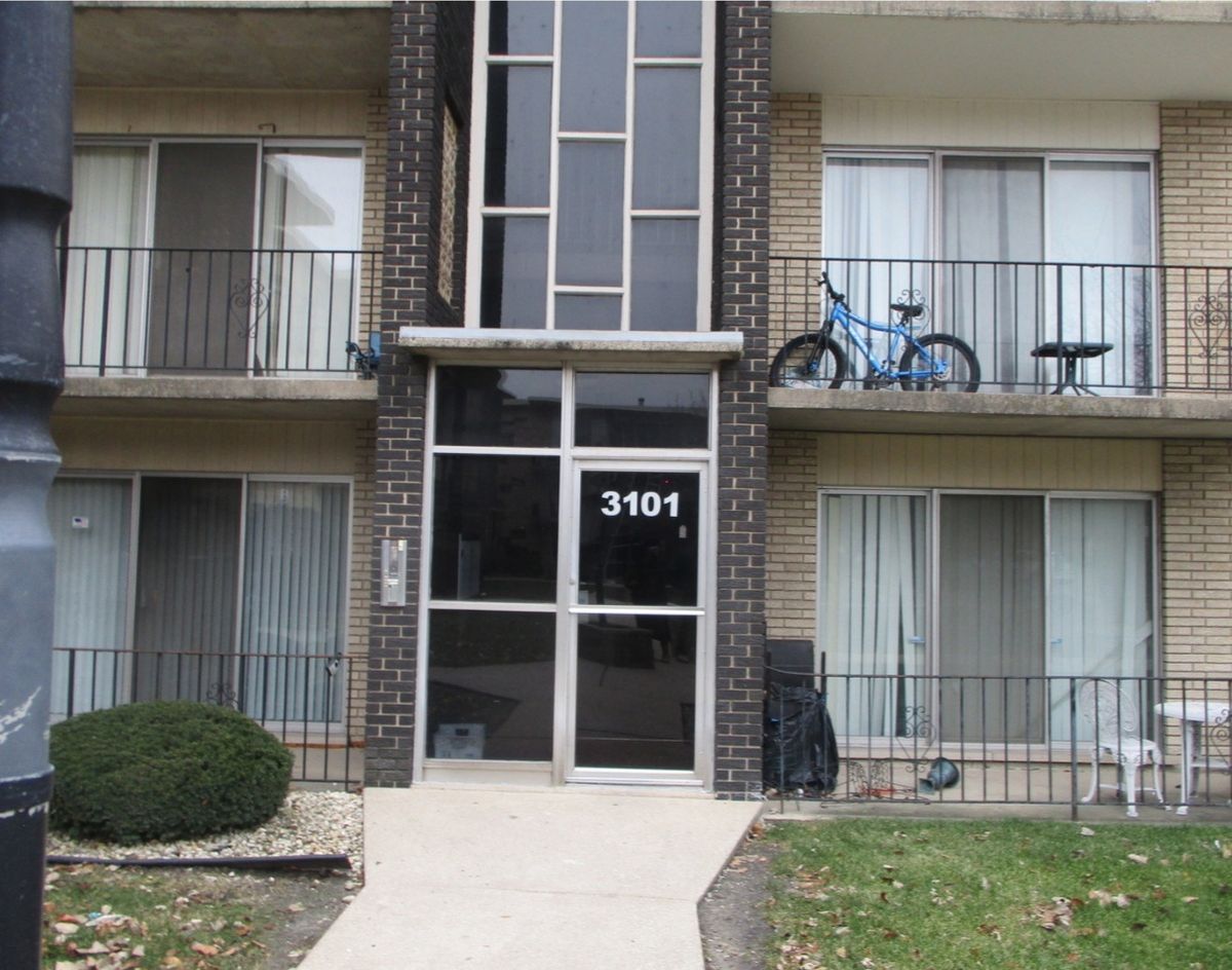 3101 BERNICE Road, Lansing, IL 60438
