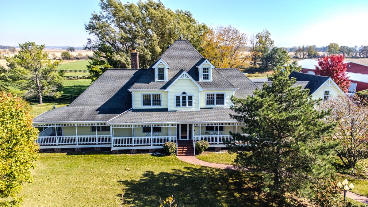9N321 BARRON Road, Maple Park, IL 60151
